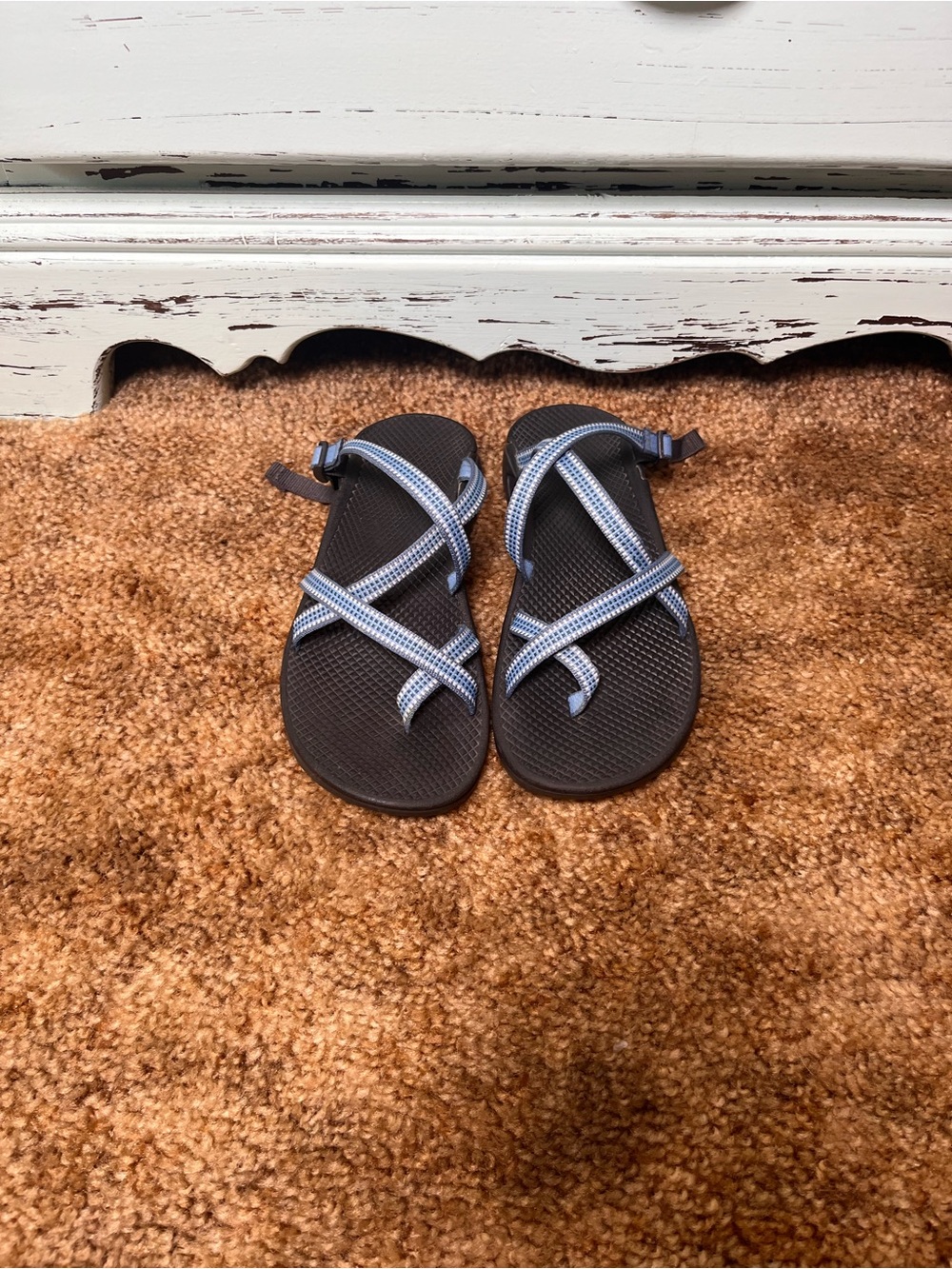 Chaco z/2 Sandals with Light Blue Crisscross Webbing. Women’s size 10.